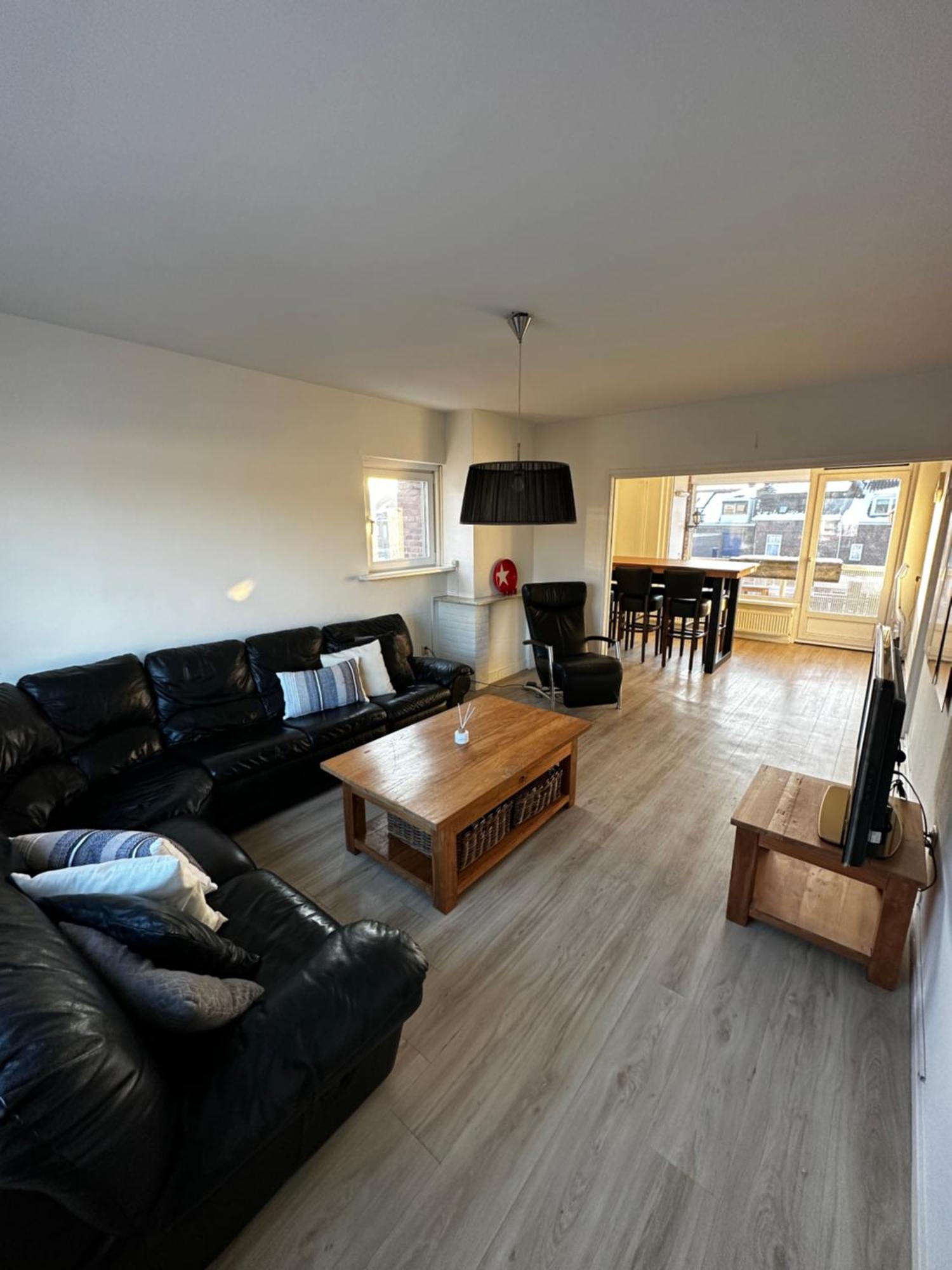 Lovely 2-Bedroom Apartment With Balcony Maastricht Eksteriør bilde
